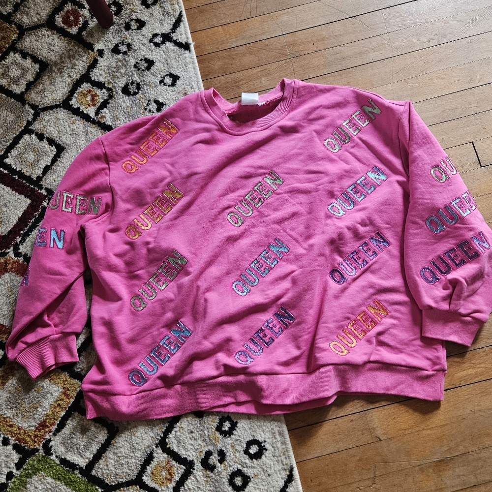 Queen of Sparkles Bright Pink "Queen" Embroidered Women’s Sweatshirt Sz XL